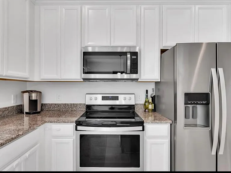 4710 Cliveden Loop — Photo 12