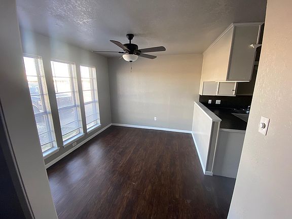 3rd image of 1027 Ruswood Dr