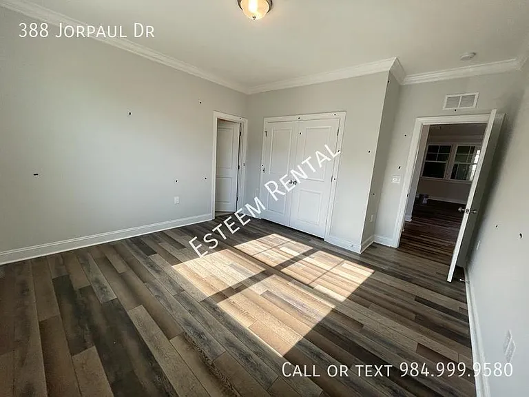 388 Jorpaul Dr — Photo 3