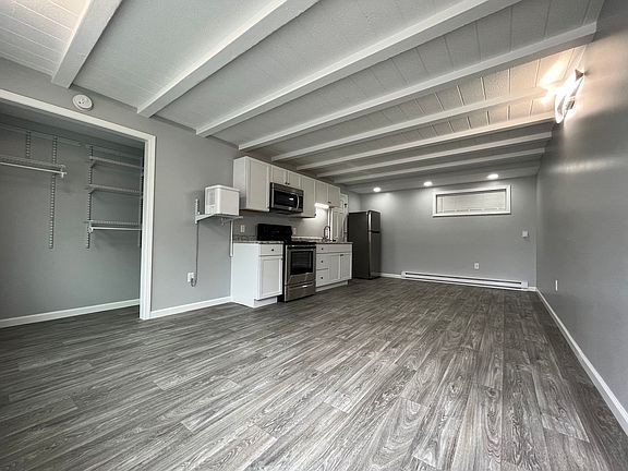 5th image of 77 Kings Hwy APT 4