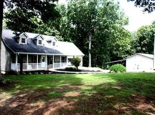 768 Fairview Farm Cir, Lavonia, GA 30553