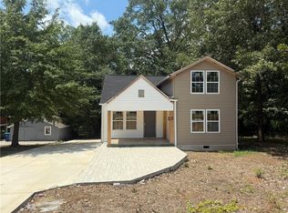 5725 Stonewall Tell Rd, Atlanta, GA 30349