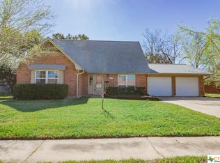 2201 Terrace Ave, Victoria, TX 77901