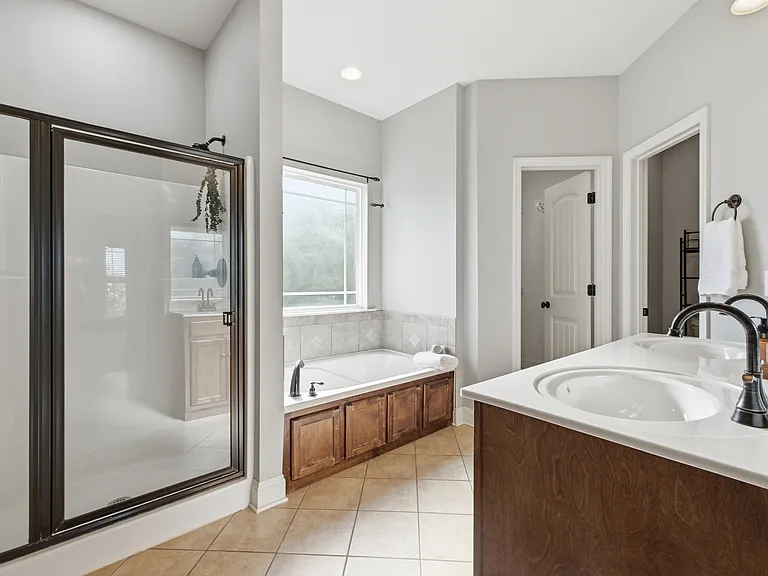 723 Windrush Loop — Photo 11