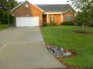 408 9th Ave NE, Conover, NC 28613