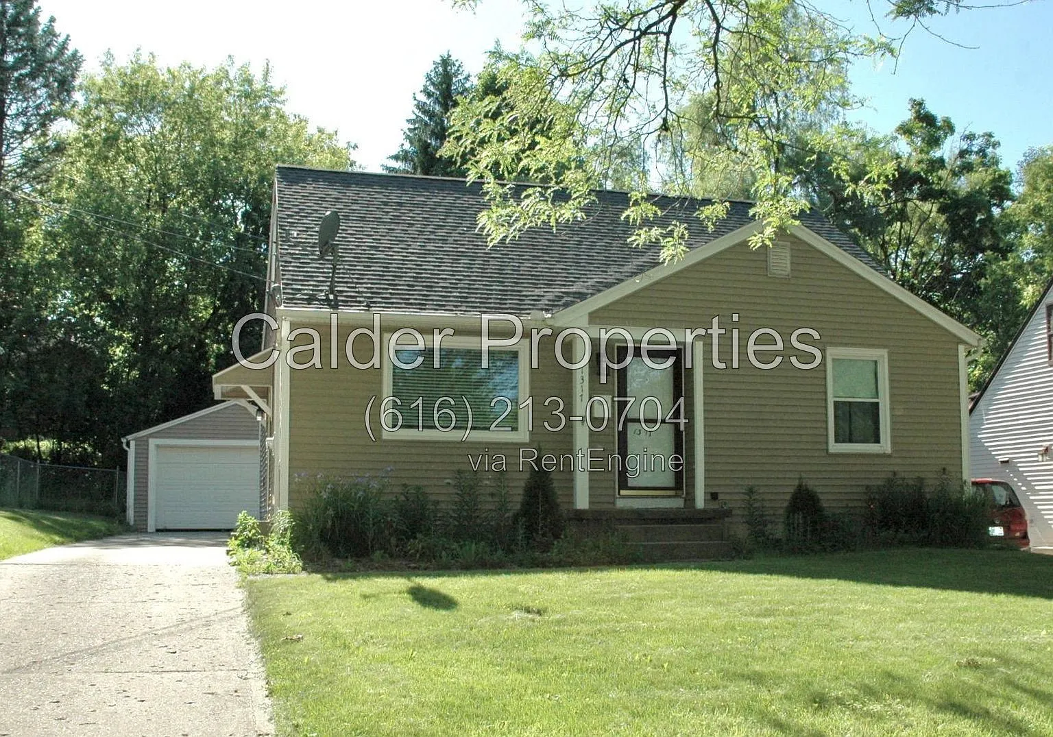 3 bed, 1.0 bath, 1554 sqft, $2,200 — Photo 1