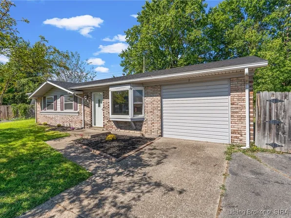 2311 Tupelo Court, Clarksville, IN 47129
