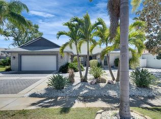 6603 Seabird Way, Apollo Beach, FL 33572