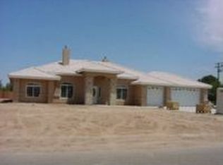 20034 Nowata Rd, Apple Valley, CA 92307