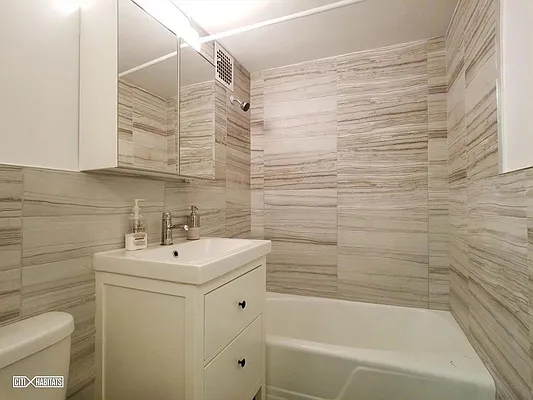 Rented by Corcoran | media 15