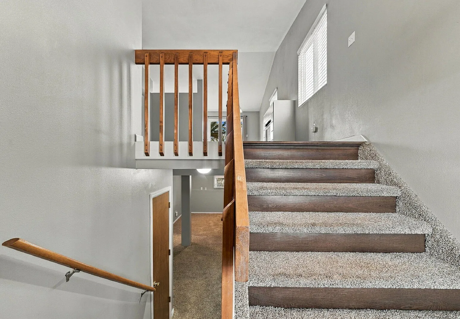 3 bed, 2.0 bath, 1472 sqft, $2,305 — Photo 4