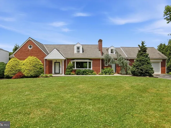 1407 Boyer Blvd, Norristown, PA 19401