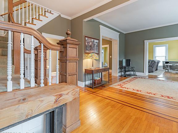 4th image of 2037 Alta Ave