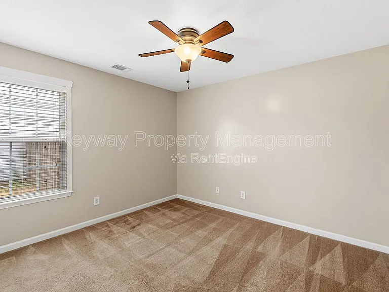 3124 Saint Charles Ave — Photo 15
