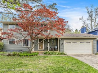 1342 Chartwell Dual Carriage Way, East Lansing, MI 48823