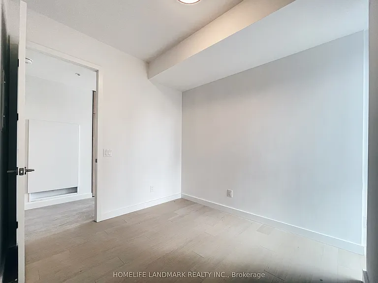 81 Wellesley St E #903 — Photo 6