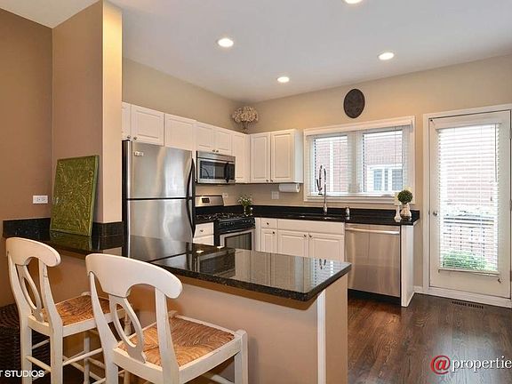 Kitchen / Breakfast Room