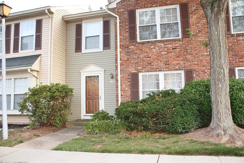 109 Prestbury Ln, Somerset, NJ 08873 Zillow