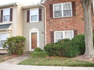 109 Prestbury Ln, Somerset, NJ 08873