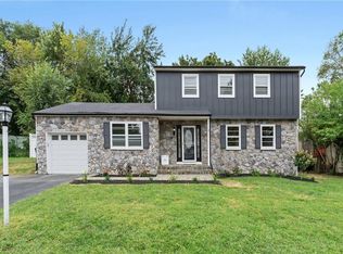 24 Heaney Dr, Beacon, NY 12508
