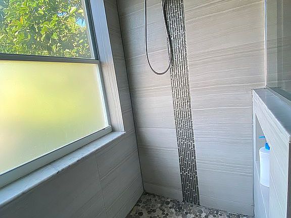 4th image of 6759 Green Island Cir