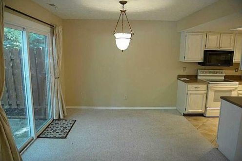 3rd image of 7350 Prairie Lake Dr