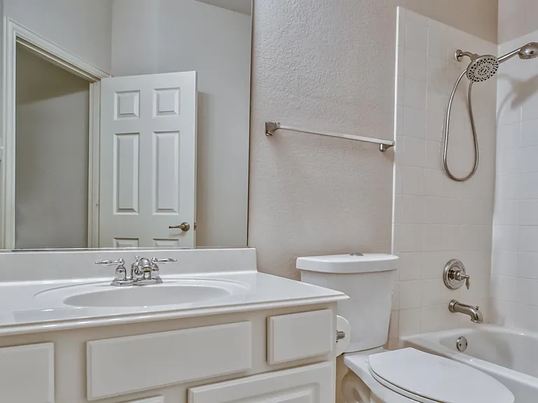 4609 Pine Brook Dr — Photo 20