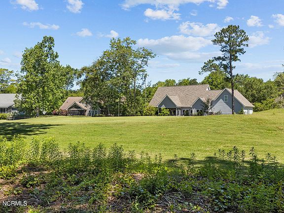 2nd image of 103 Oakmont Court