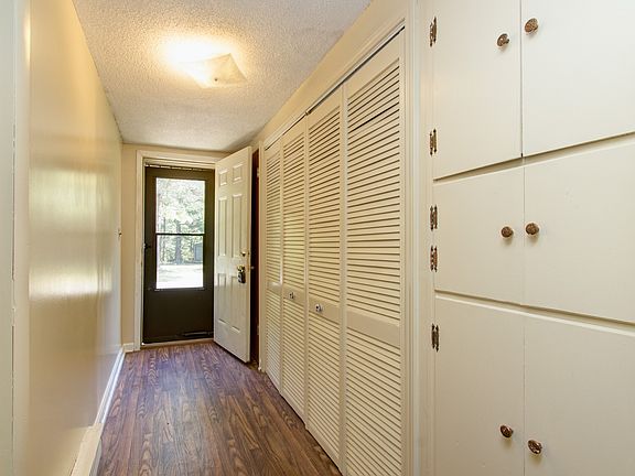 5th image of 1605 Dodson St