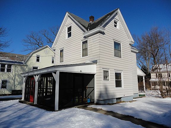 2nd image of 30 Woodleigh Ave