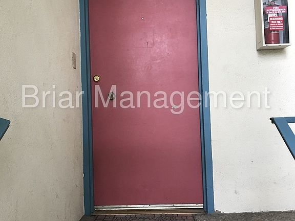 4th image of 2020 Washington Ave APT 1