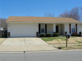 1261 Greenway Chase Dr, Florissant, MO