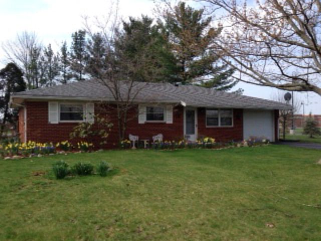 1st image of 837 Briarwood Dr #P