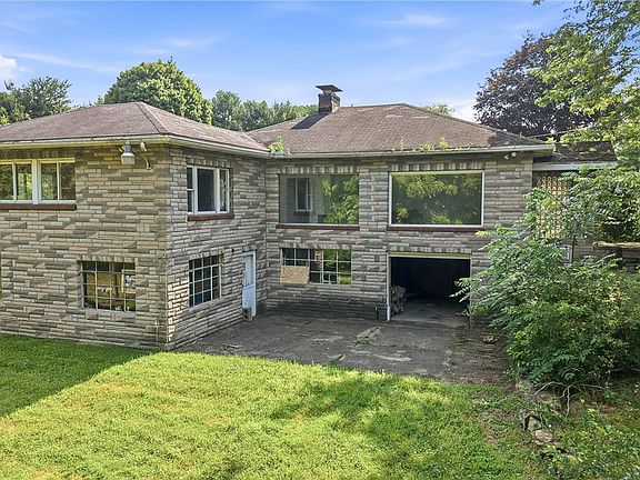 5th image of 6585 Chestnut Ridge Rd