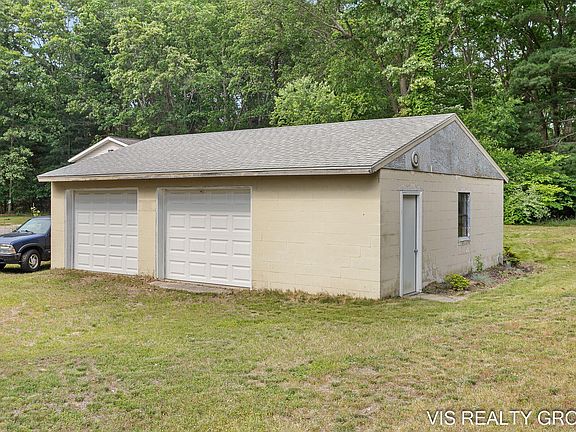3rd image of 13407 152nd Ave