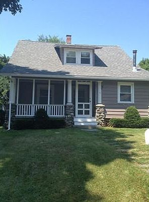 2nd image of 30 Coolidge Ave