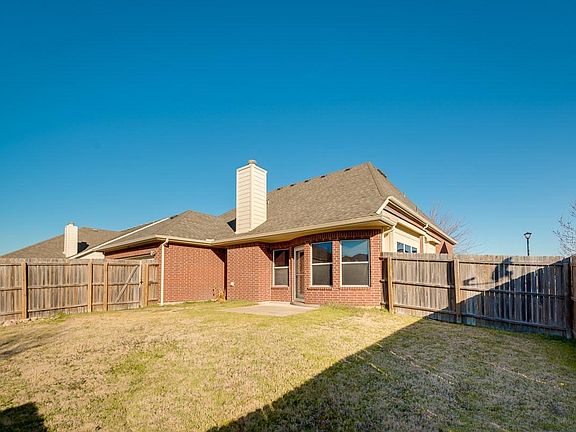 2nd image of 225 Audobon Ln
