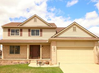 5778 Cedar Ridge Dr, Ann Arbor, MI 48103