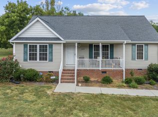 129 Evergreen Dr, Roxboro, NC 27574