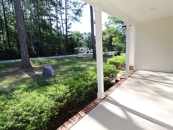 2nd image of 8424 Rhodes Rd
