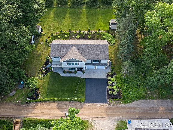 3rd image of 3794 Alden Nash Ave NE
