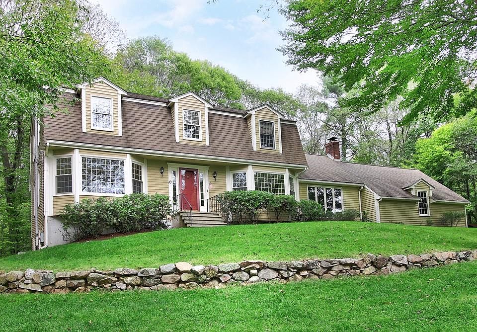 1st image of 10 Bogastow Cir