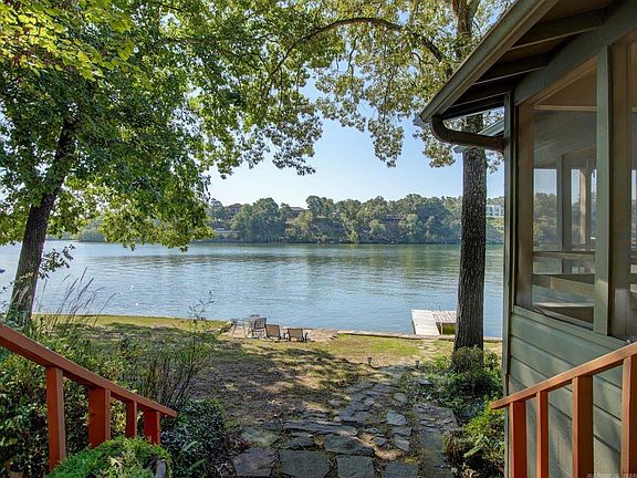 5th image of 105 Beach Haven Cir