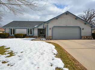 2662 S 118th St, West Allis, WI 53227