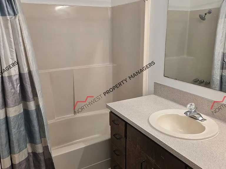 168 Chilvers Rd #P — Photo 12