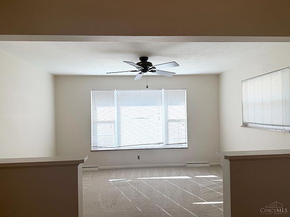 5th image of 1075 Oakmont Ave