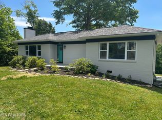 106 Colonial Dr, Knoxville, TN 37920