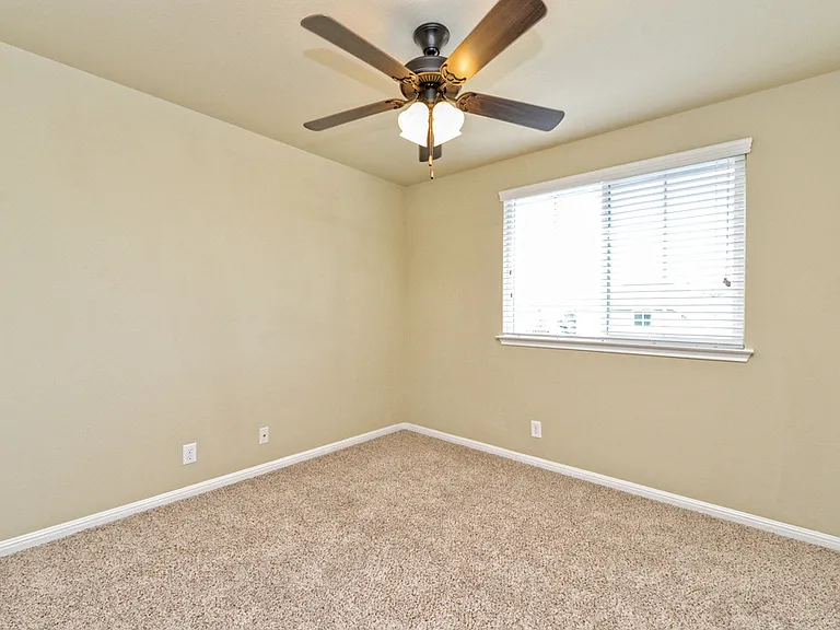 9205 Sweetgum Dr — Photo 21