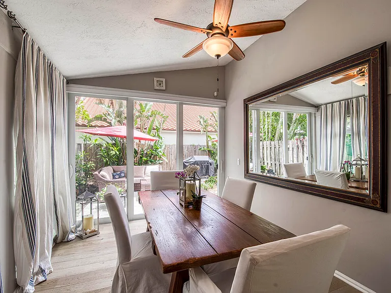149 Cypress Cv — Photo 14