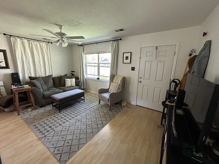 1150 Beeler St — Photo 2